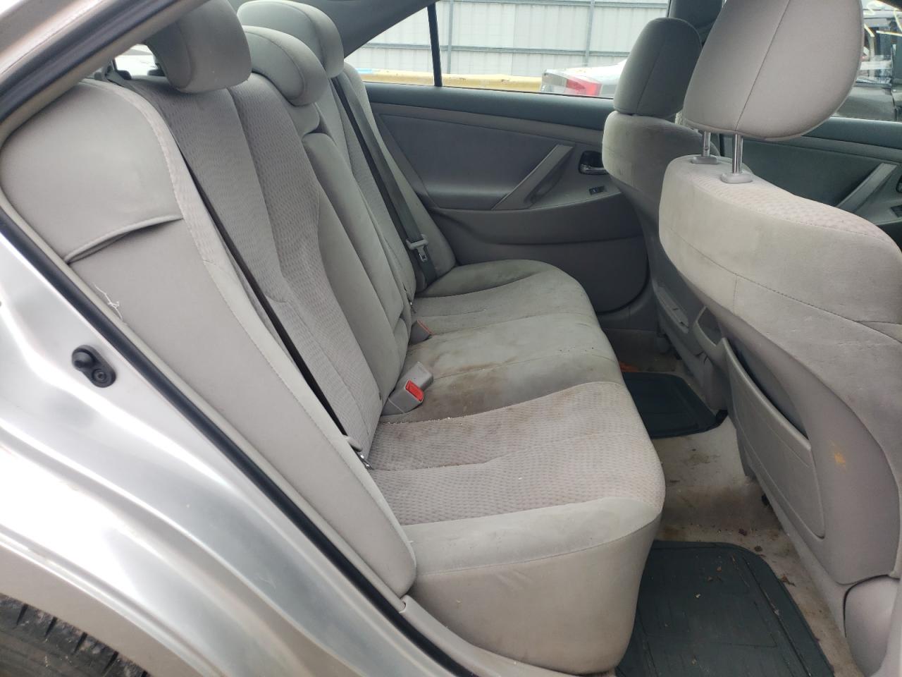 Foto 6 de la subasta – 2011 TOYOTA CAMRY BASE con VIN 4T1BF3EK7BU187165