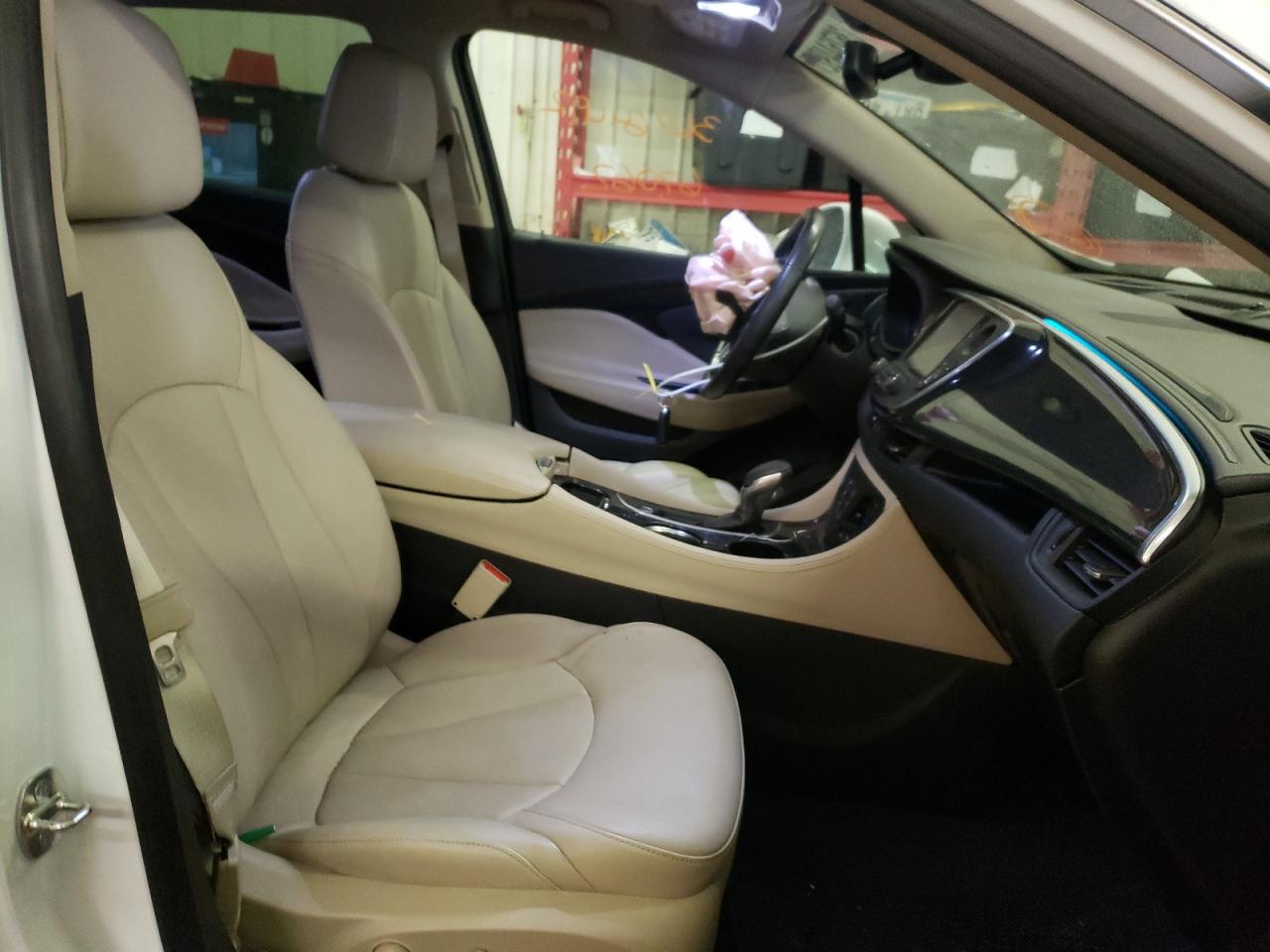 Photo 5 from auction – 2017 BUICK ENVISION P with VIN LRBFXFSX5HD164348