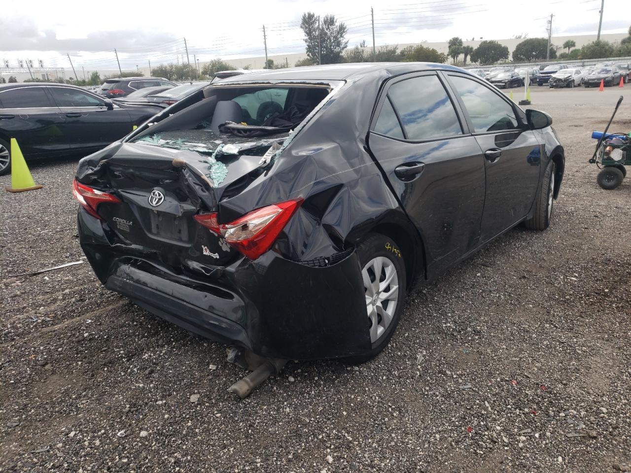 Photo 4 from auction – 2019 TOYOTA COROLLA L with VIN 2T1BURHE5KC137462