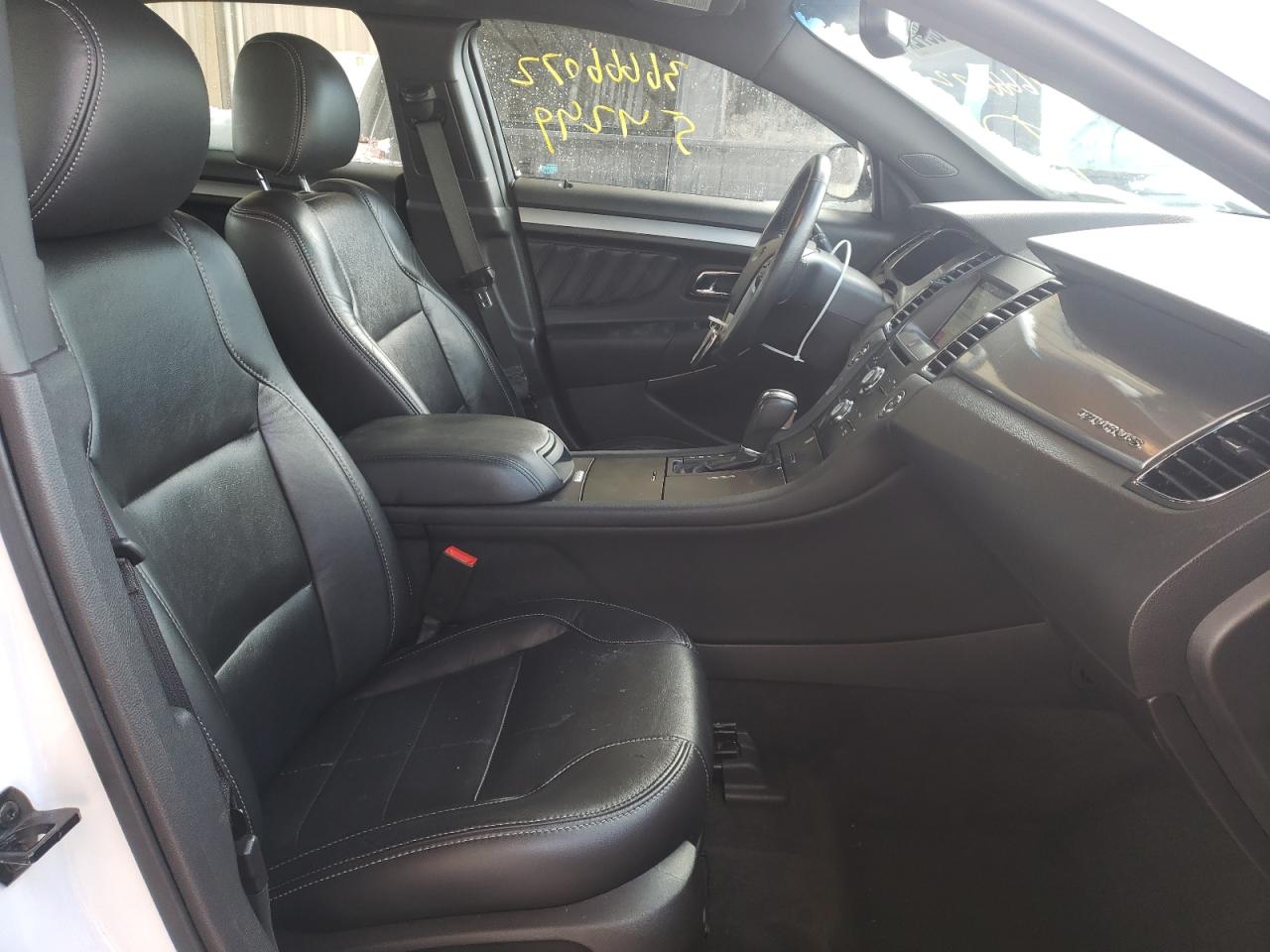 Photo 5 from auction – 2016 FORD TAURUS SEL with VIN 1FAHP2H81GG146144