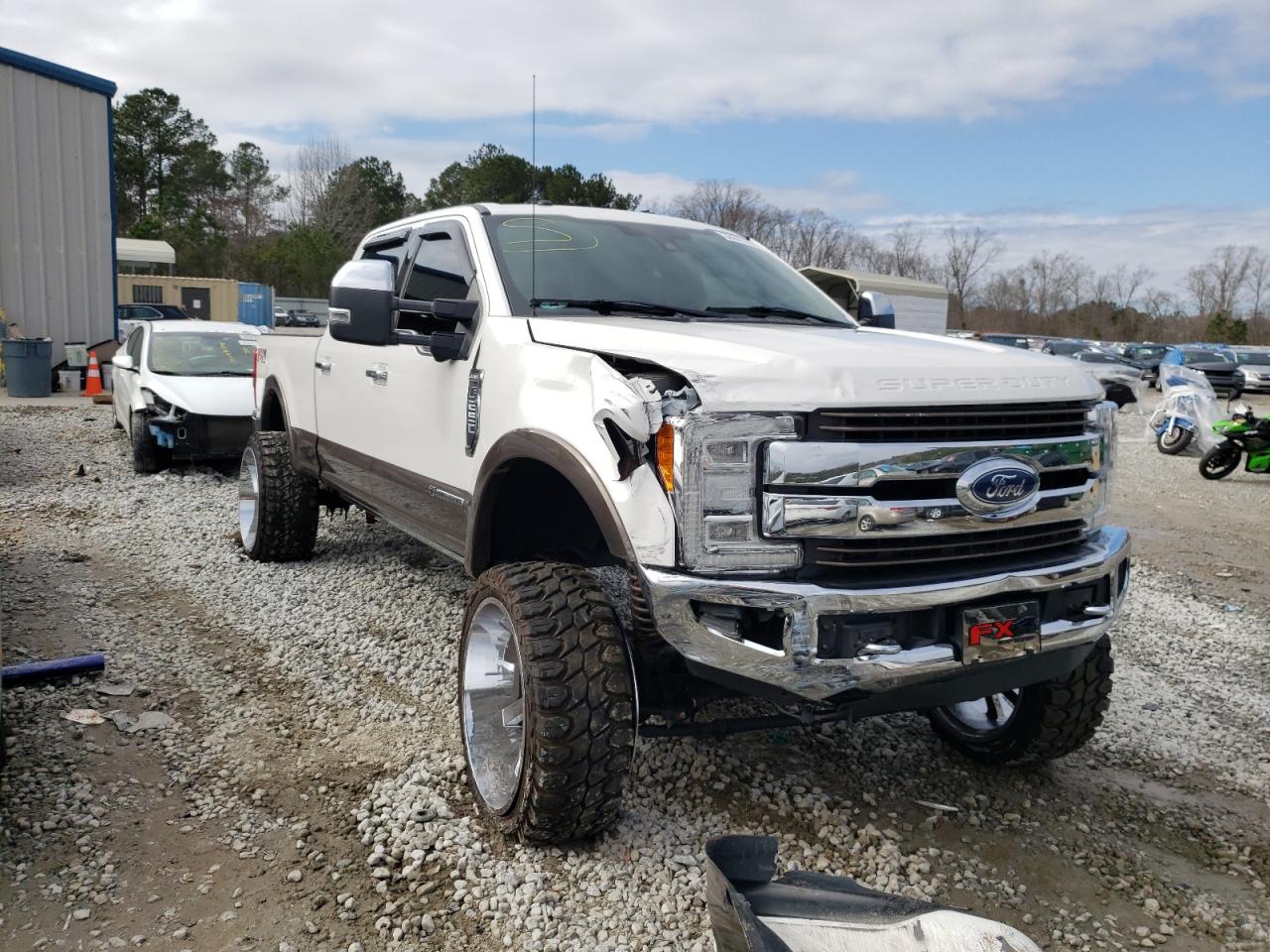 FORD F250 SUPER 2017 with VIN 1FT7W2BT3HEE53320 - Photo from auction