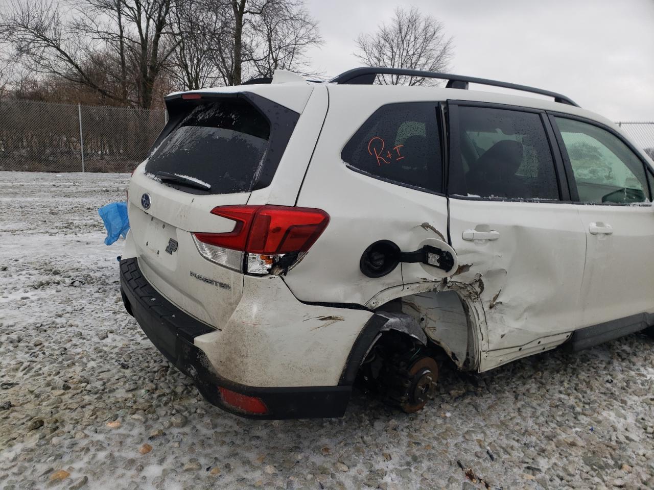 Photo 9 from auction – 2019 SUBARU FORESTER P with VIN JF2SKAEC4KH436884