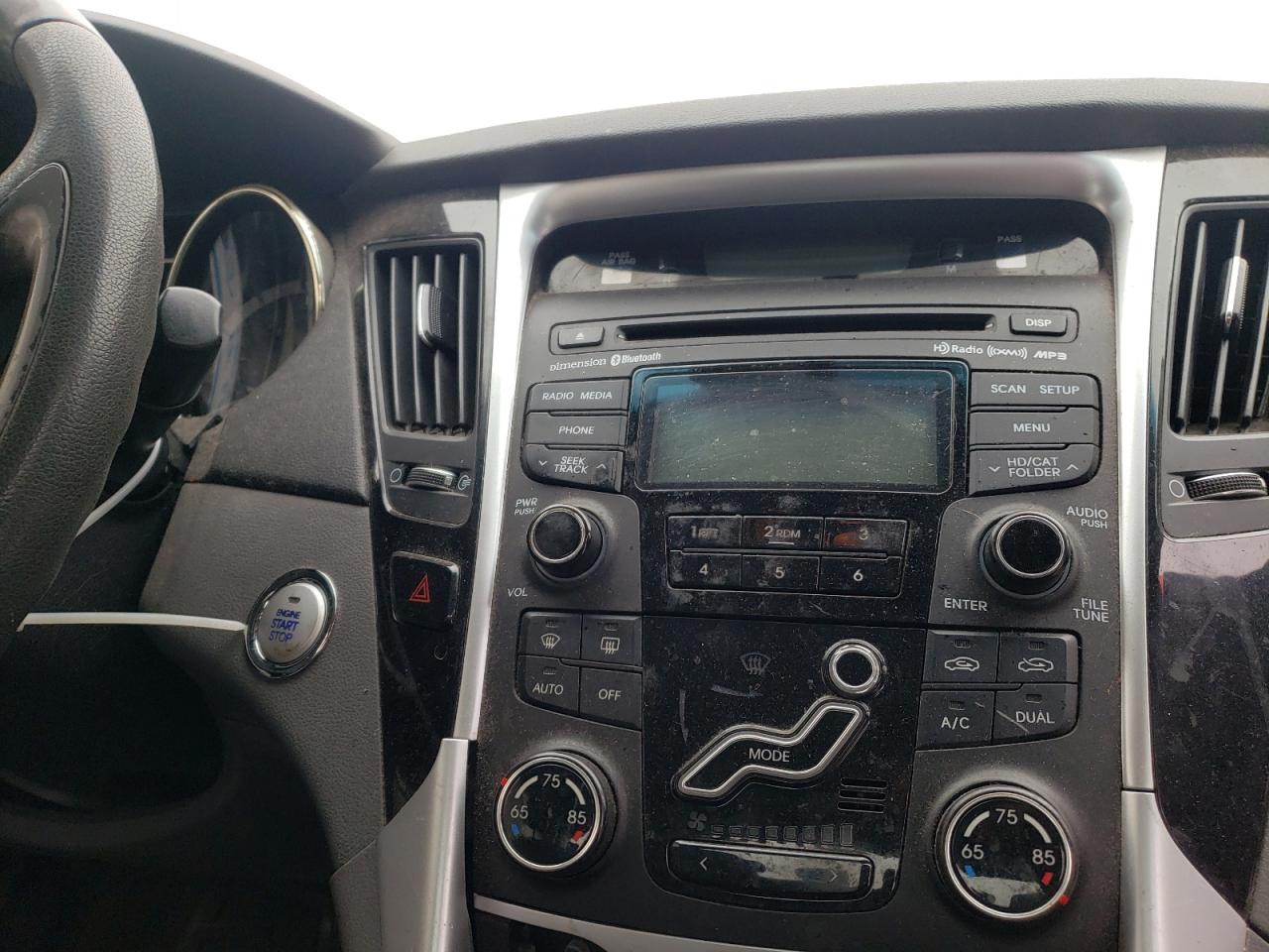 Photo 9 from auction – 2012 HYUNDAI SONATA SE with VIN 5NPEC4AC7CH313969