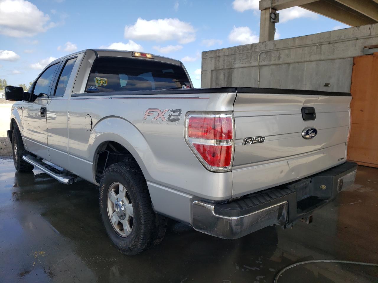 Photo 3 from auction – 2011 FORD F150 SUPER with VIN 1FTFX1CF1BFD36817