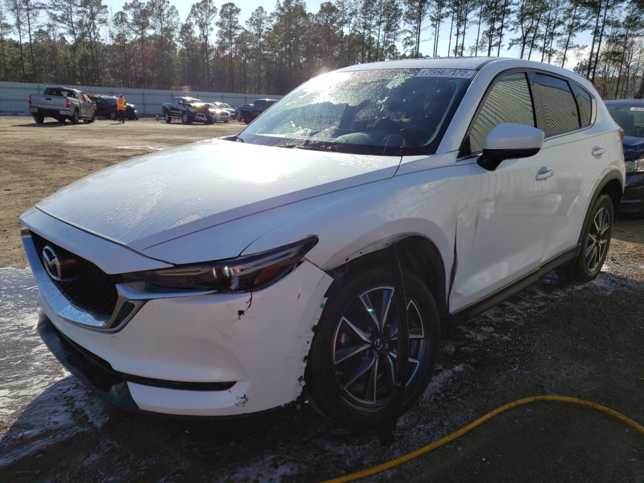 Photo 2 from auction – 2017 MAZDA CX-5 GRAND with VIN JM3KFBDL4H0186703
