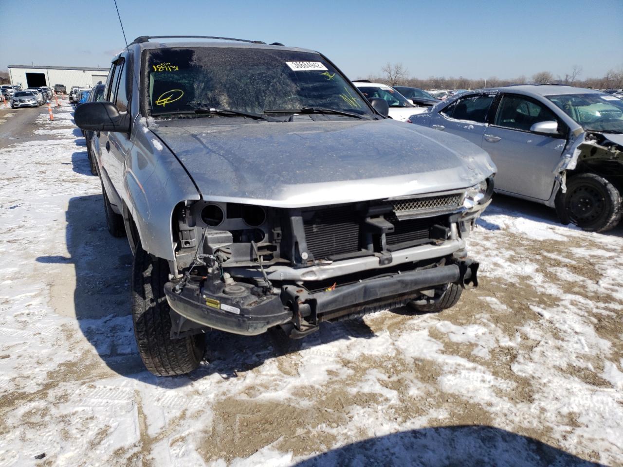 Photo 9 from auction – 2005 CHEVROLET TRAILBLAZE with VIN 1GNDS13S152189131