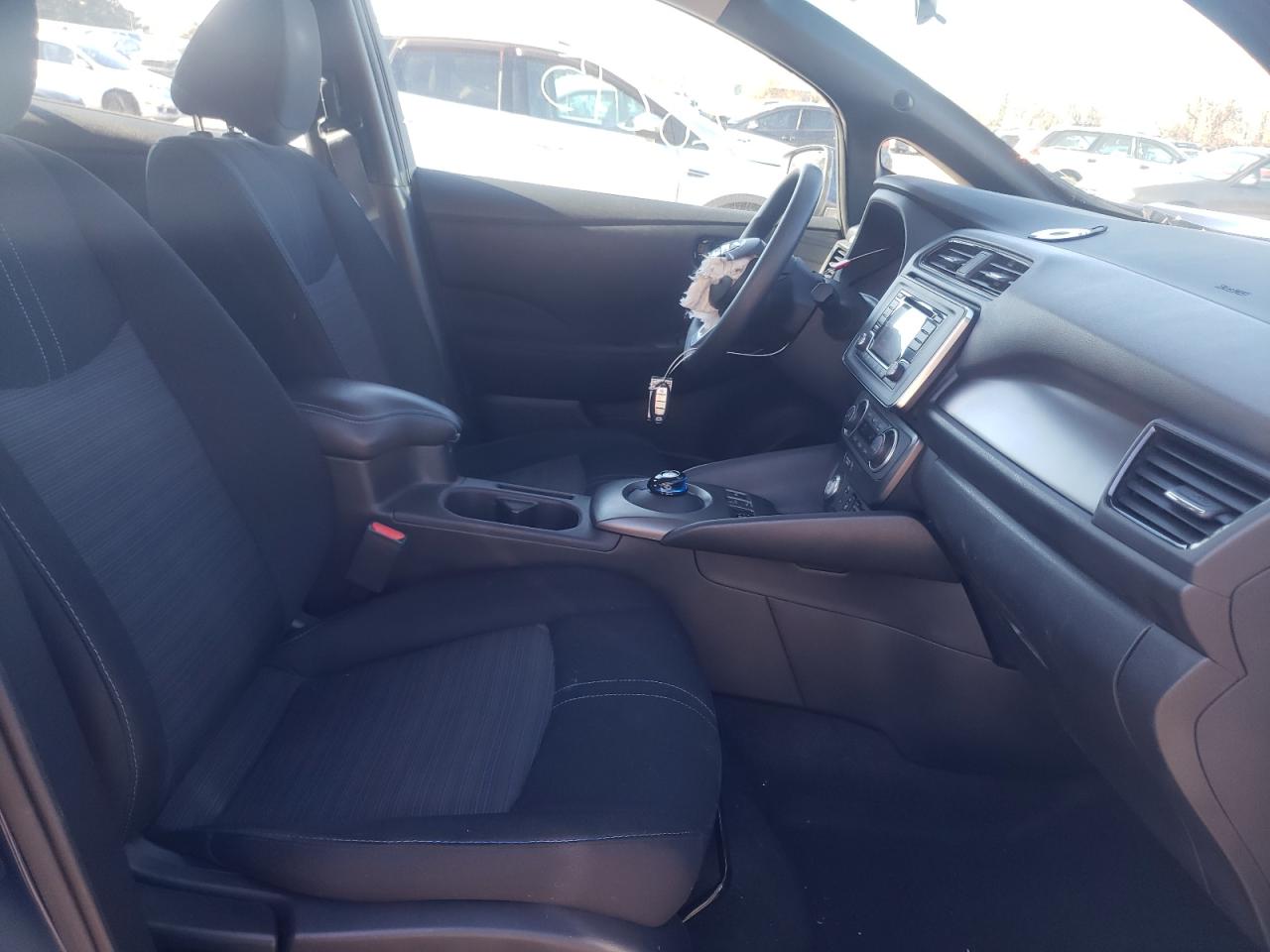 Photo 5 from auction – 2019 NISSAN LEAF S with VIN 1N4AZ1CPXKC300127