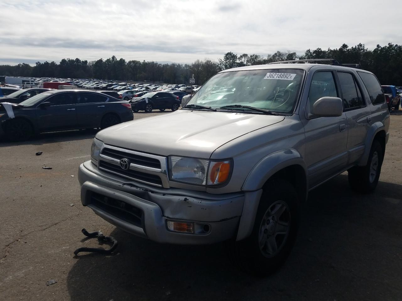 Photo 2 from auction – 2000 TOYOTA 4RUNNER LI with VIN JT3GN87R3Y0148095