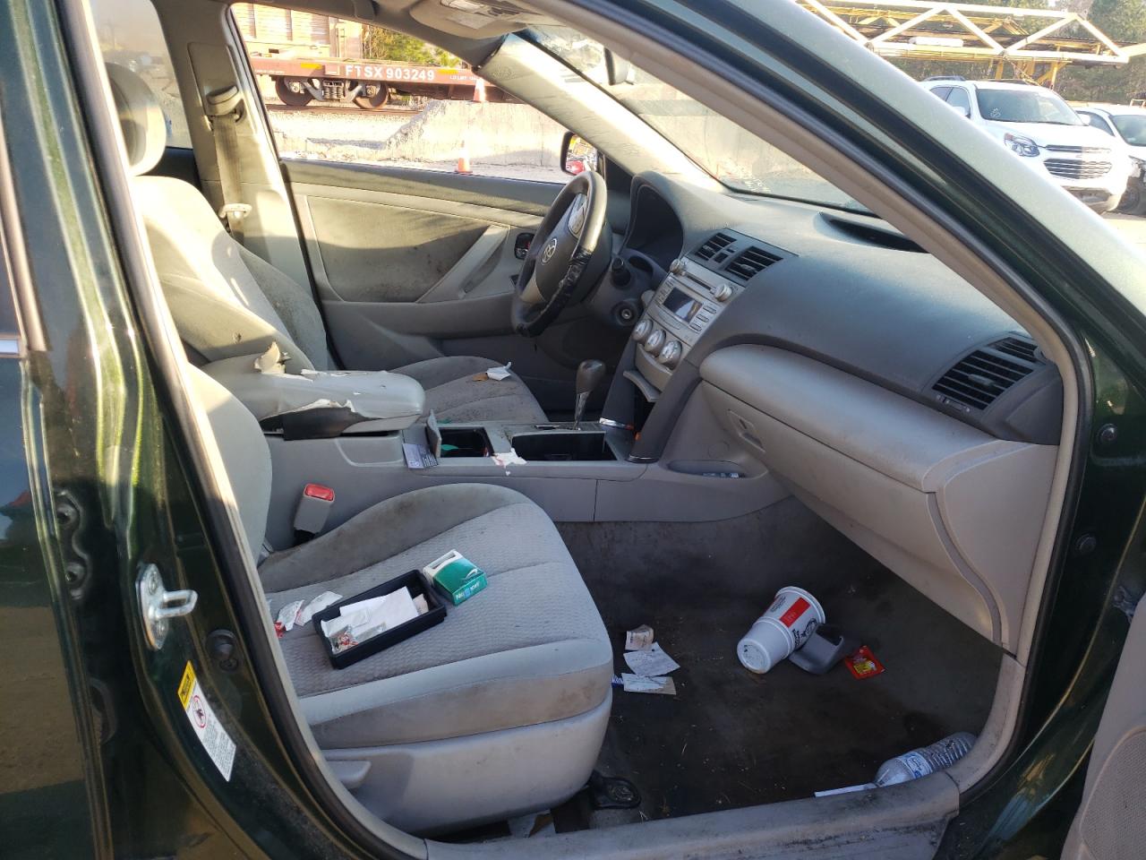 Photo 5 from auction – 2011 TOYOTA CAMRY BASE with VIN 4T1BF3EK8BU596243