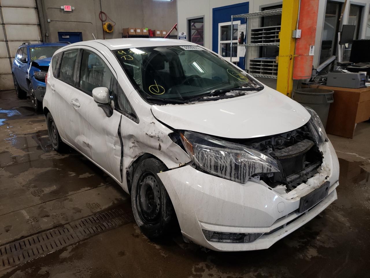 NISSAN VERSA NOTE 2018 with VIN 3N1CE2CP0JL364591 - Photo from auction