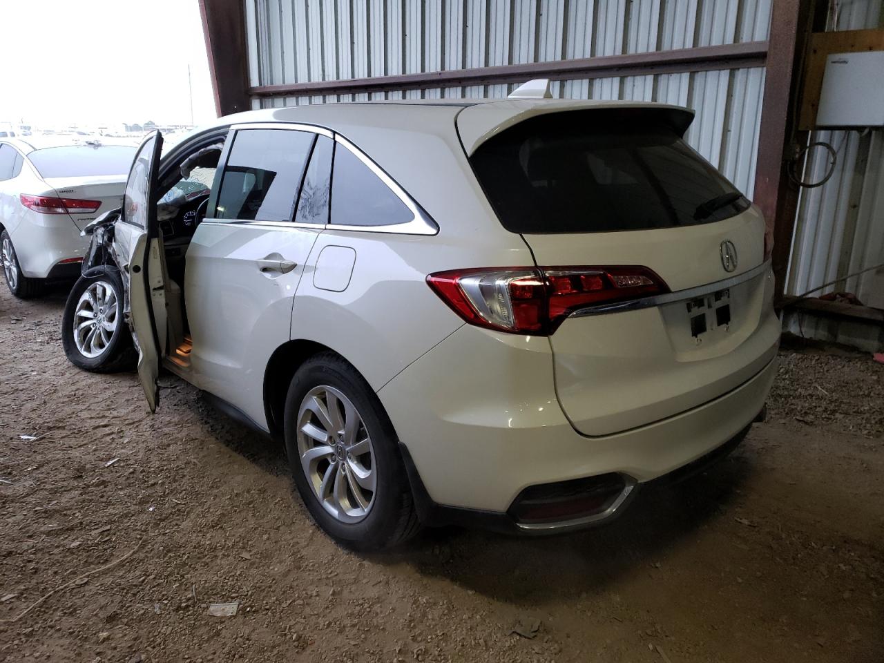 Photo 3 from auction – 2016 ACURA RDX TECHNO with VIN 5J8TB3H57GL017171