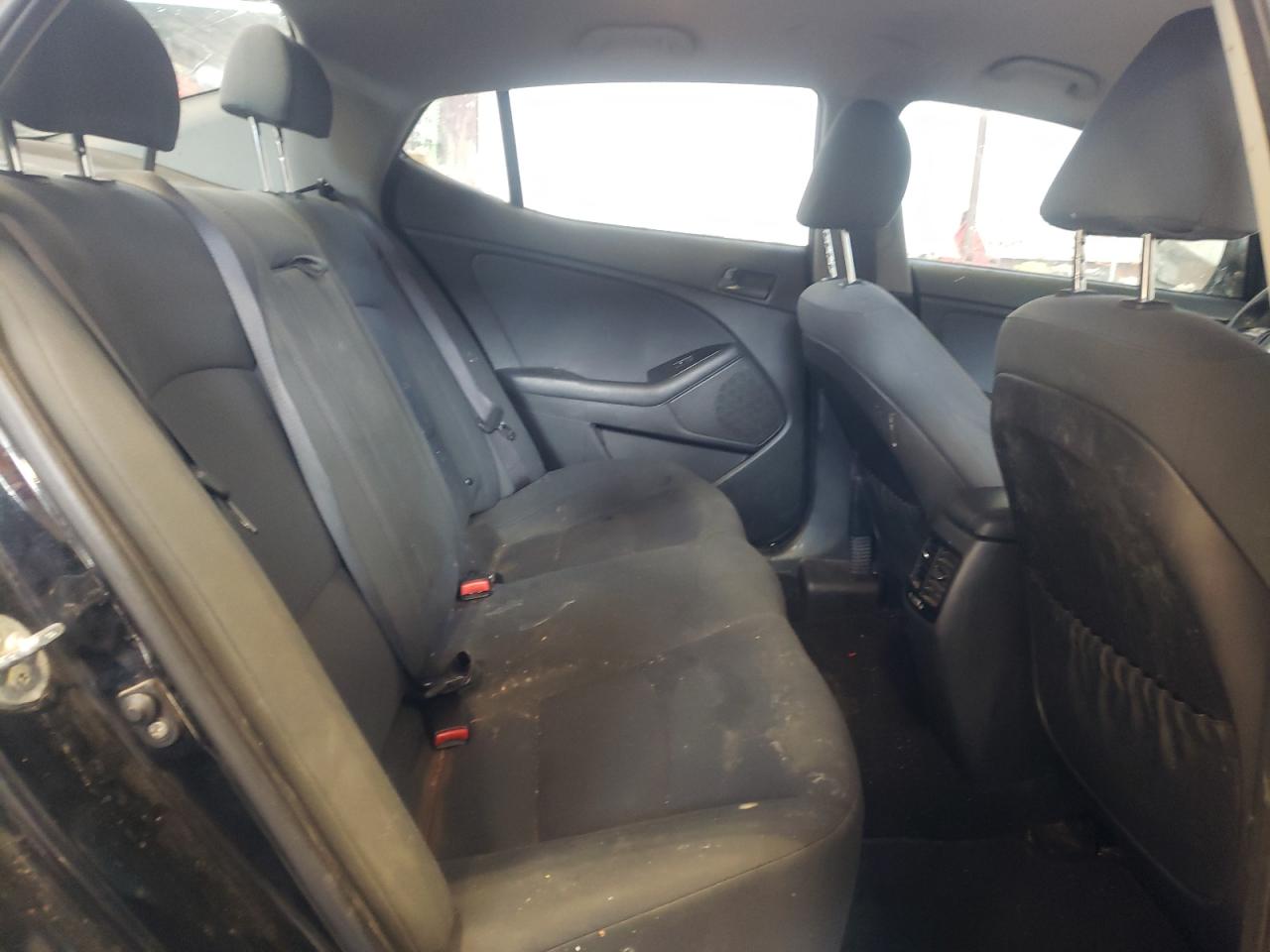 Photo 6 from auction – 2015 KIA OPTIMA LX with VIN KNAGM4A70F5530466
