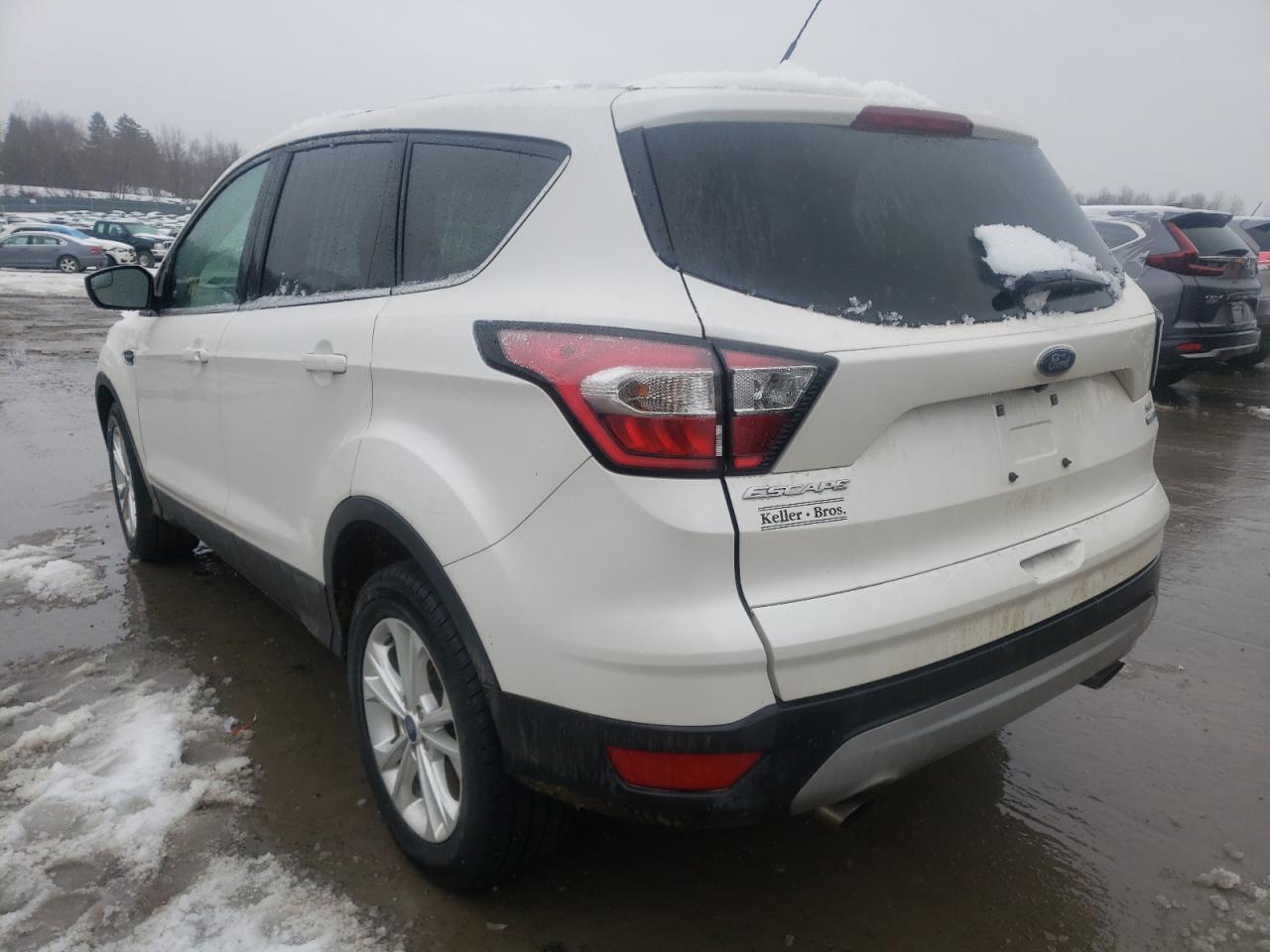 Photo 3 from auction – 2017 FORD ESCAPE SE with VIN 1FMCU9G96HUD99667