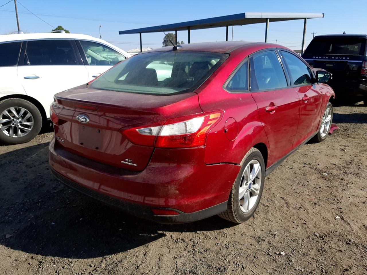 Photo 4 from auction – 2014 FORD FOCUS SE with VIN 1FADP3F27EL367755
