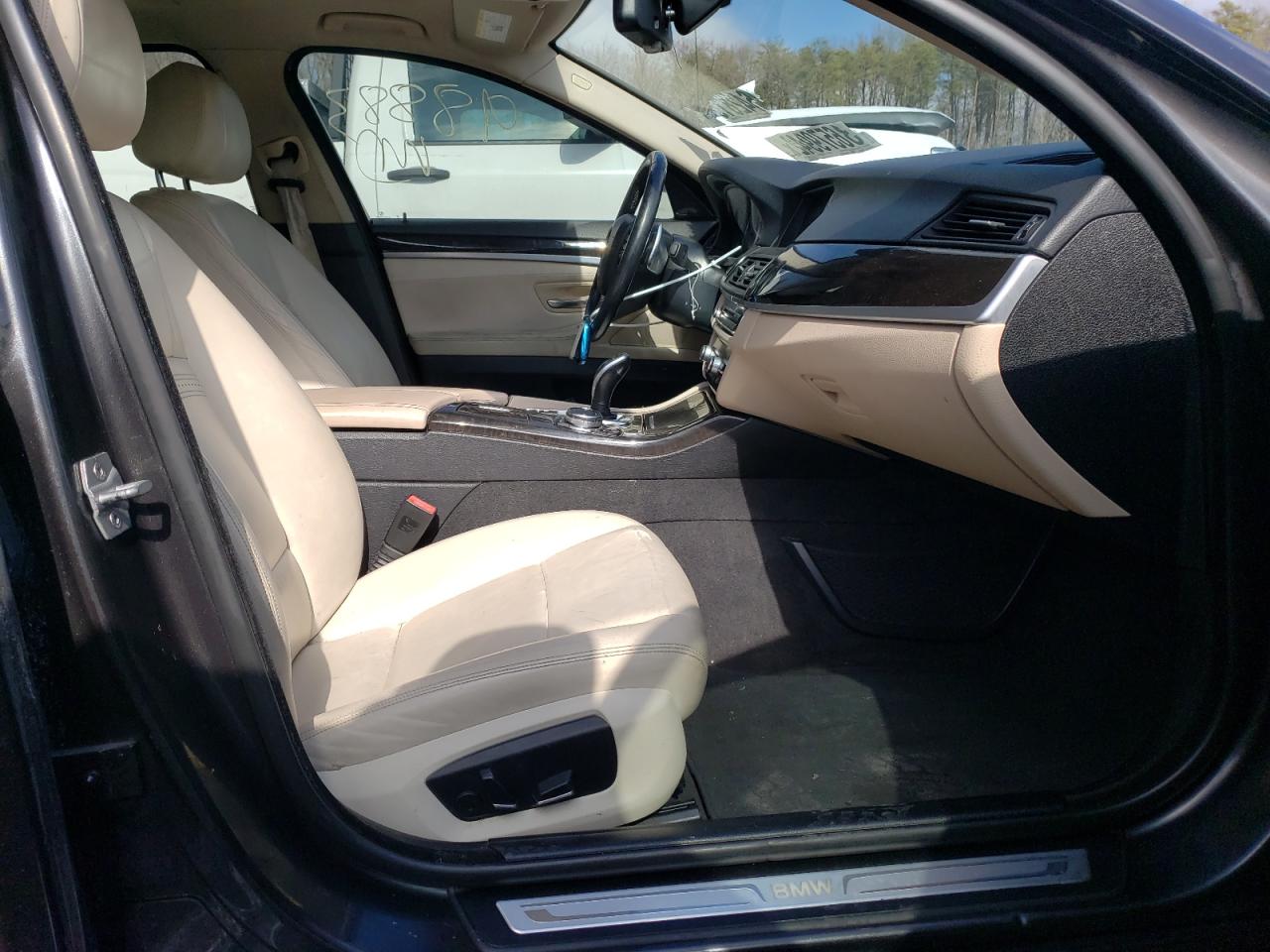 Photo 5 from auction – 2016 BMW 528 XI with VIN WBA5A7C56GG144847