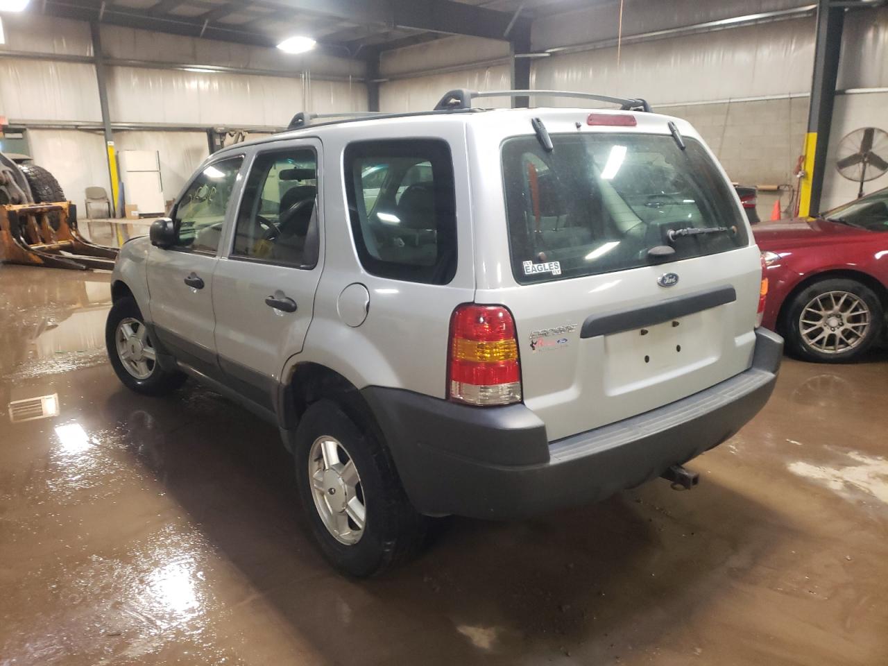 Photo 3 from auction – 2004 FORD ESCAPE XLS with VIN 1FMYU92174KA24755
