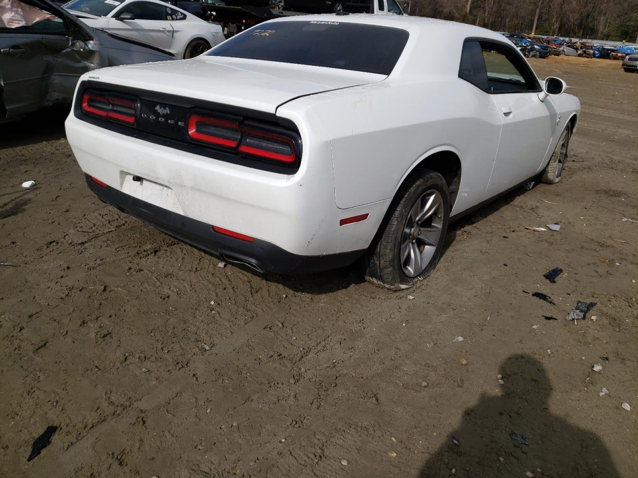 Photo 4 from auction – 2015 DODGE CHALLENGER with VIN 2C3CDZAG2FH821014