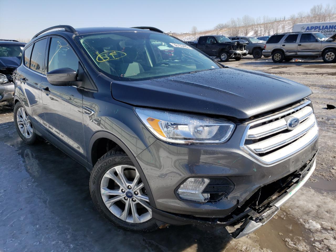 FORD ESCAPE SE 2018 with VIN 1FMCU9GD4JUD29367 - Photo from auction