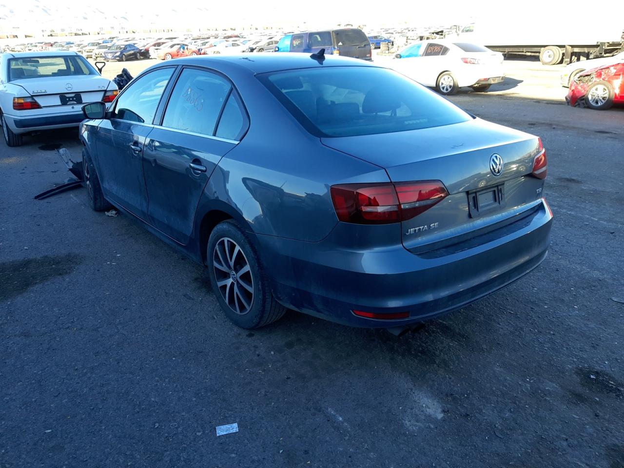 Photo 3 from auction – 2017 VOLKSWAGEN JETTA SE with VIN 3VWDB7AJ9HM270426