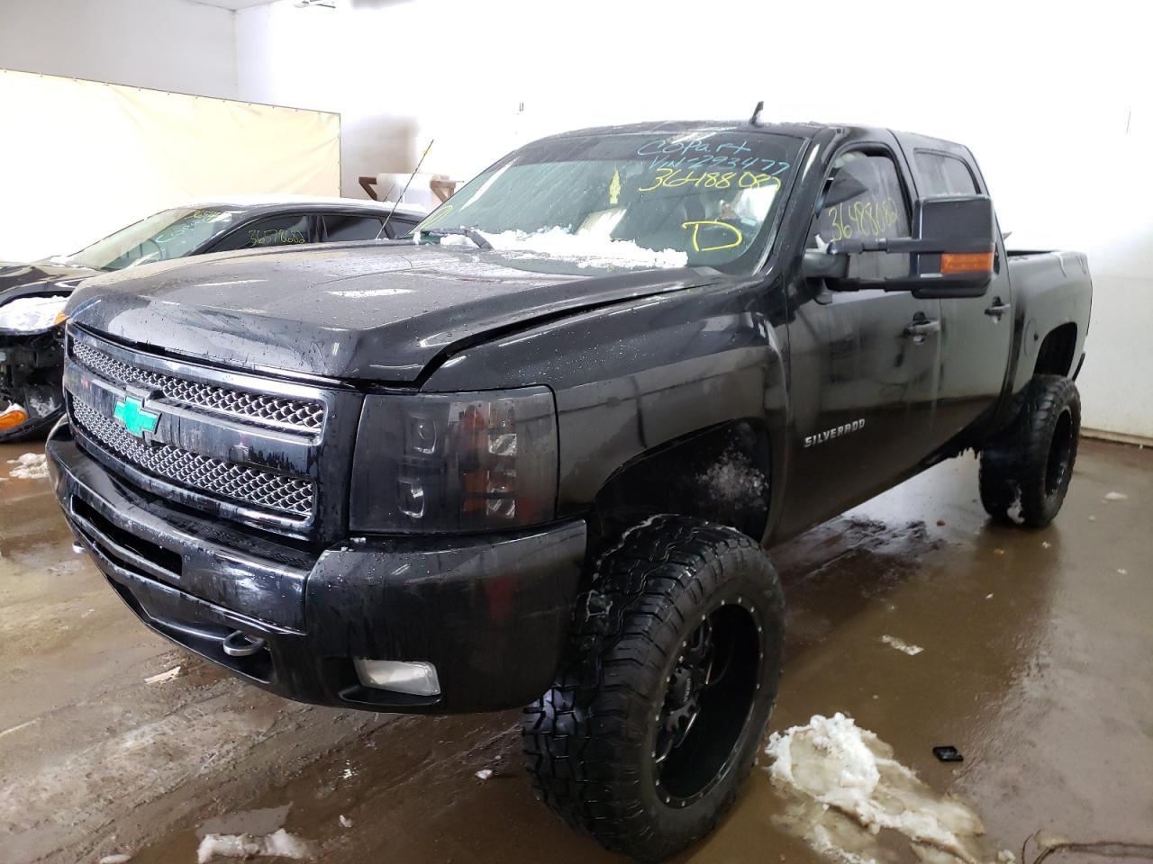 Photo 2 from auction – 2011 CHEVROLET SILVERADO with VIN 3GCPKSE33BG293477