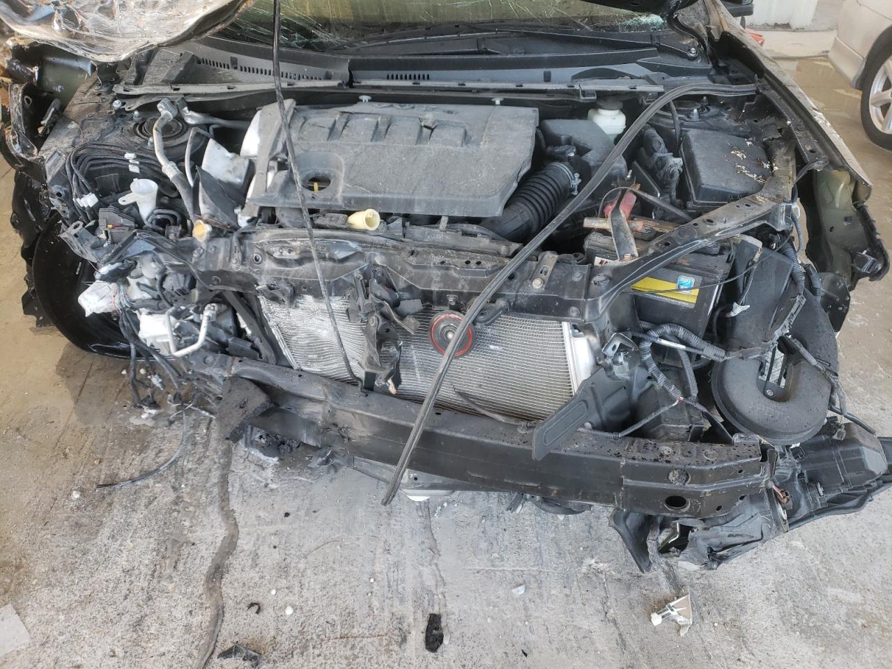 Photo 7 from auction – 2014 TOYOTA COROLLA L with VIN 2T1BURHE3EC121426
