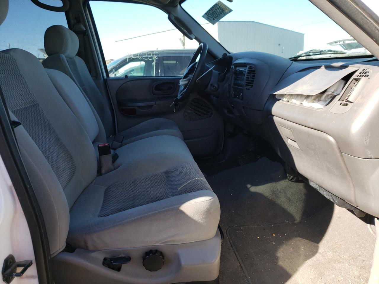Photo 5 from auction – 2003 FORD F150 SUPER with VIN 1FTRW08LX3KD20360