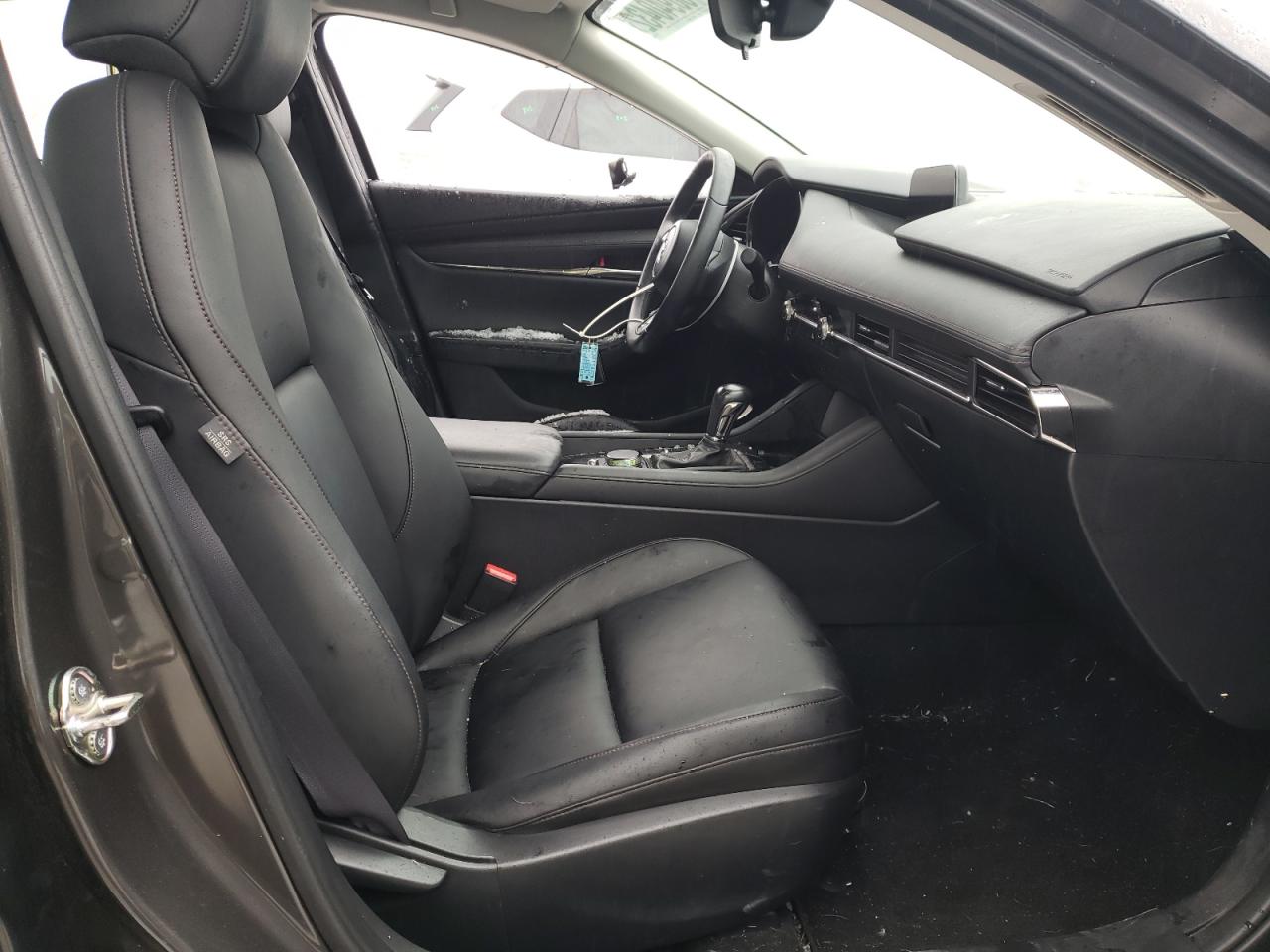 Photo 5 from auction – 2019 MAZDA 3 PREFERRE with VIN JM1BPBDM1K1120626