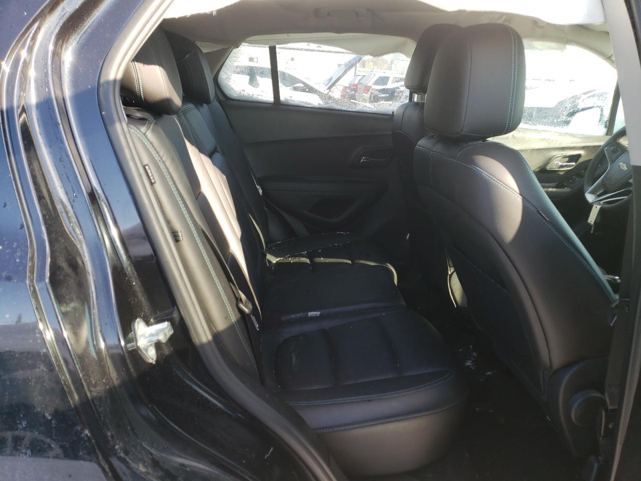 Photo 6 from auction – 2015 CHEVROLET TRAX LTZ with VIN 3GNCJNSB2FL174645