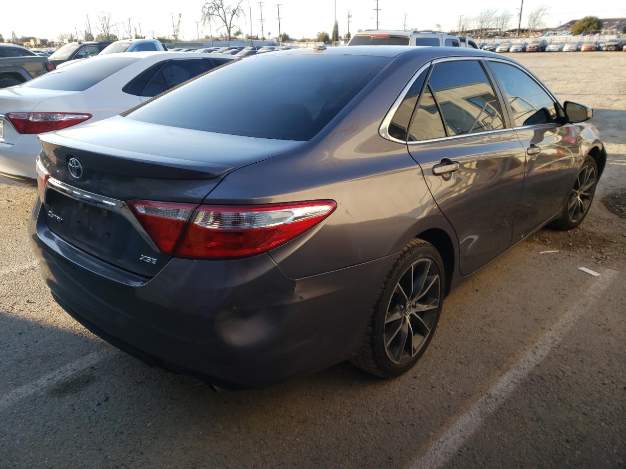 Photo 4 from auction – 2015 TOYOTA CAMRY LE with VIN 4T1BF1FK4FU028418