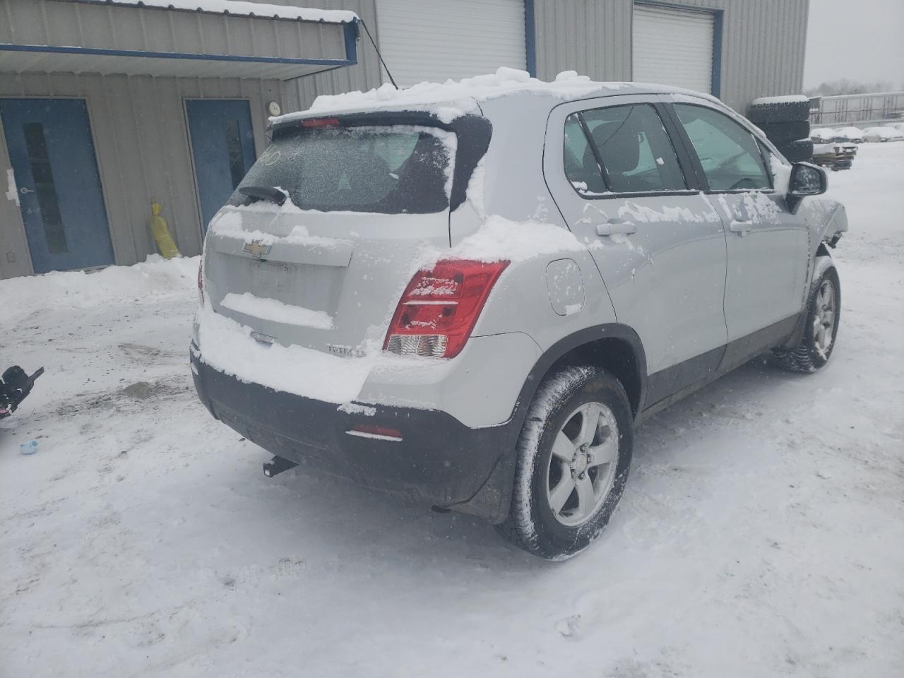 Photo 4 from auction – 2015 CHEVROLET TRAX 1LS with VIN KL7CJPSB6FB073577