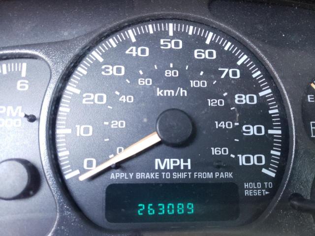 Photo 8 from auction – 2002 CHEVROLET SILVERADO with VIN 2GCEK19T621279870