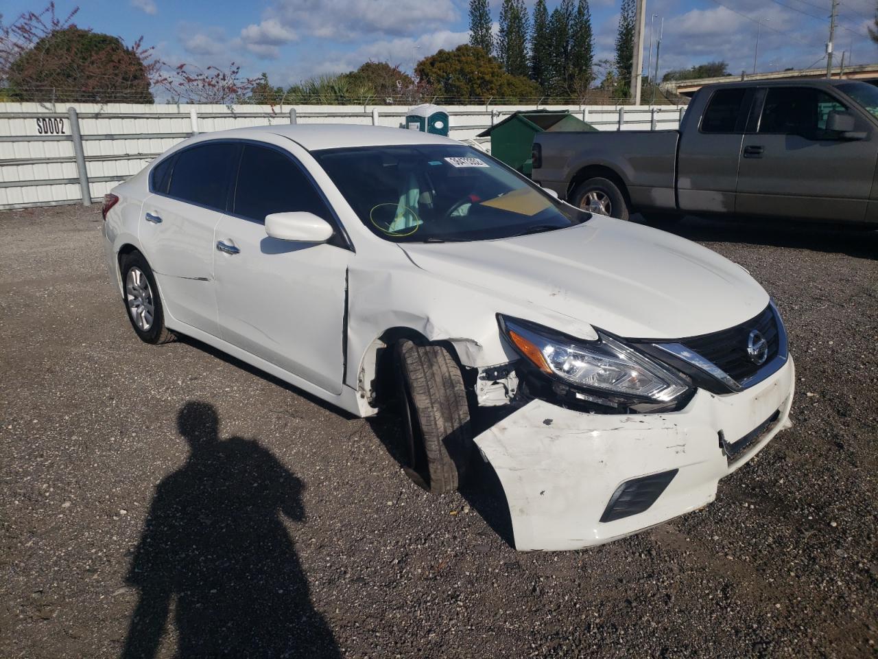 NISSAN ALTIMA 2.5 2018 with VIN 1N4AL3AP1JC119285 - Photo from auction