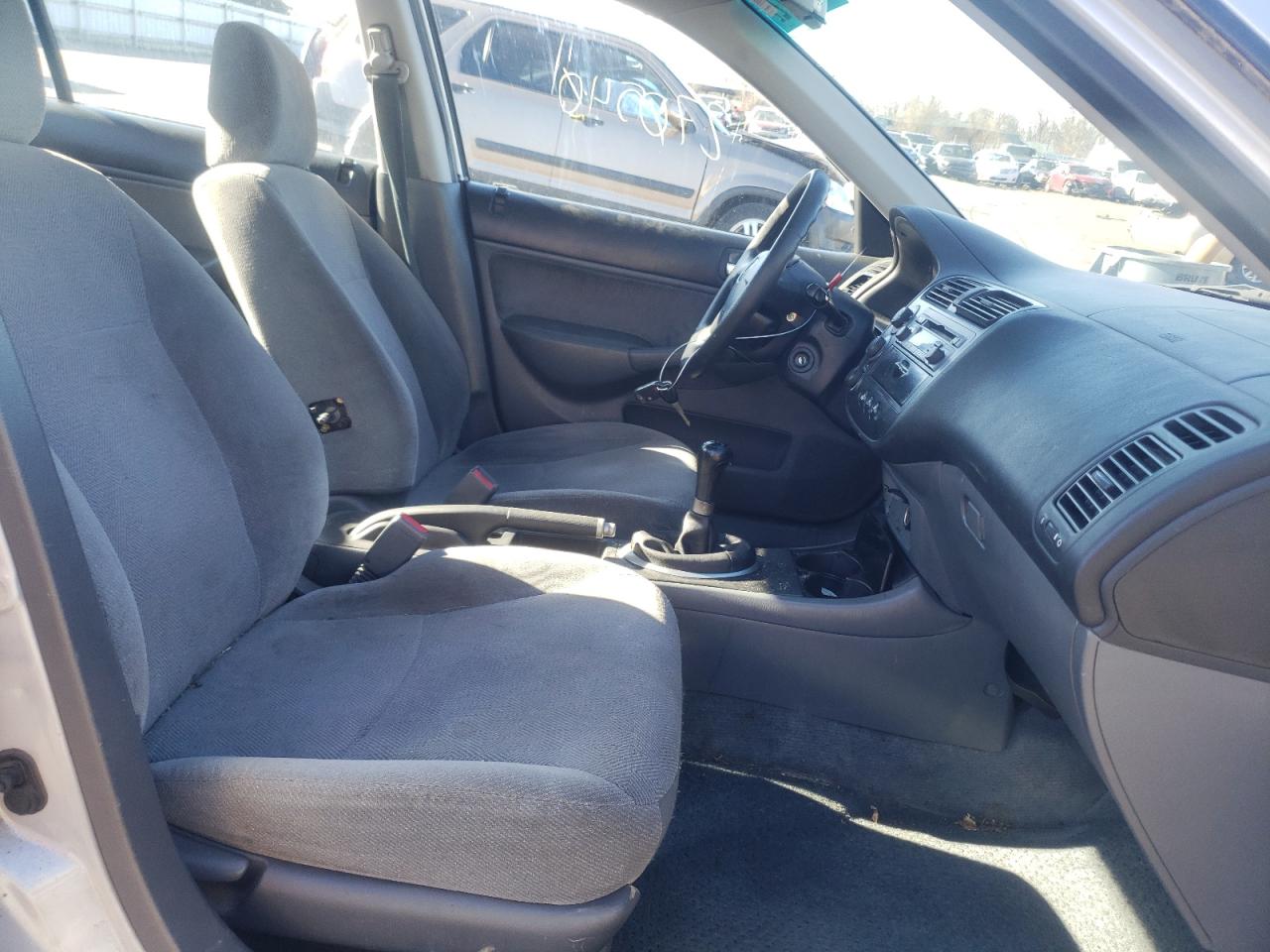 Photo 5 from auction – 2002 HONDA CIVIC EX with VIN 2HGES257X2H574087