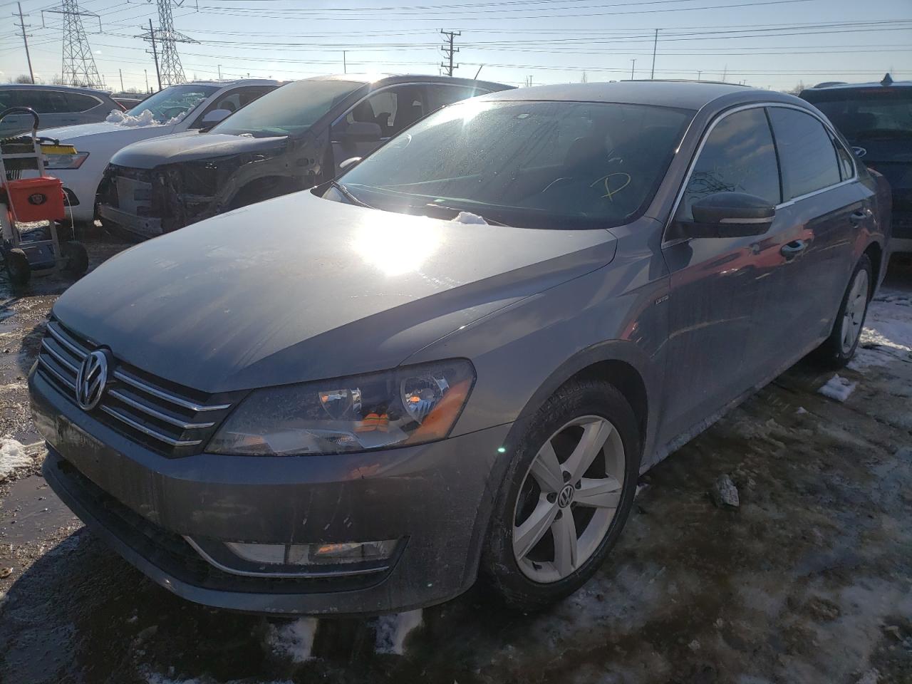 Photo 2 from auction – 2015 VOLKSWAGEN PASSAT S with VIN 1VWAT7A32FC099941