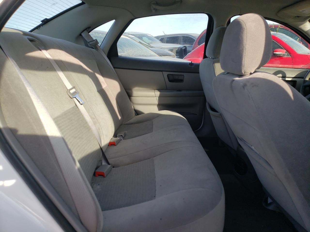 Photo 6 from auction – 2006 FORD TAURUS SE with VIN 1FAFP53UX6A166200