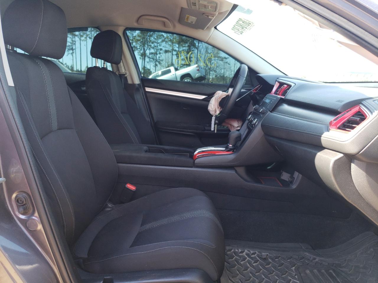 Photo 5 from auction – 2016 HONDA CIVIC LX with VIN 19XFC2F51GE239543