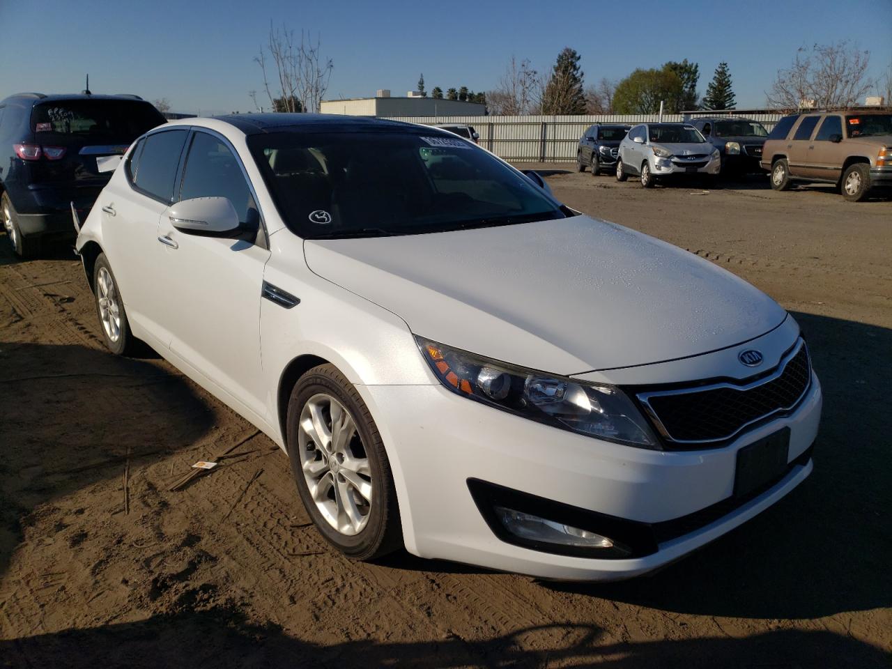 KIA OPTIMA EX 2012 with VIN 5XXGN4A64CG076723 - Photo from auction