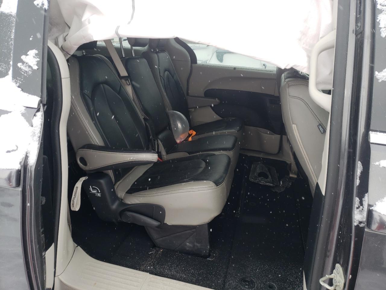 Photo 6 from auction – 2019 CHRYSLER PACIFICA T with VIN 2C4RC1FG9KR588272
