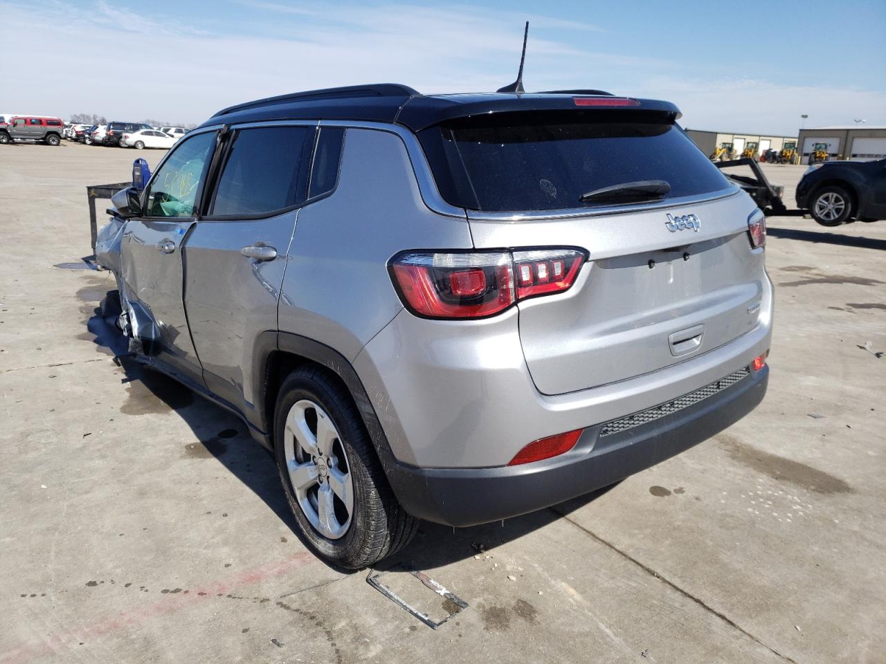 Photo 3 from auction – 2019 JEEP COMPASS LA with VIN 3C4NJCBB7KT613547