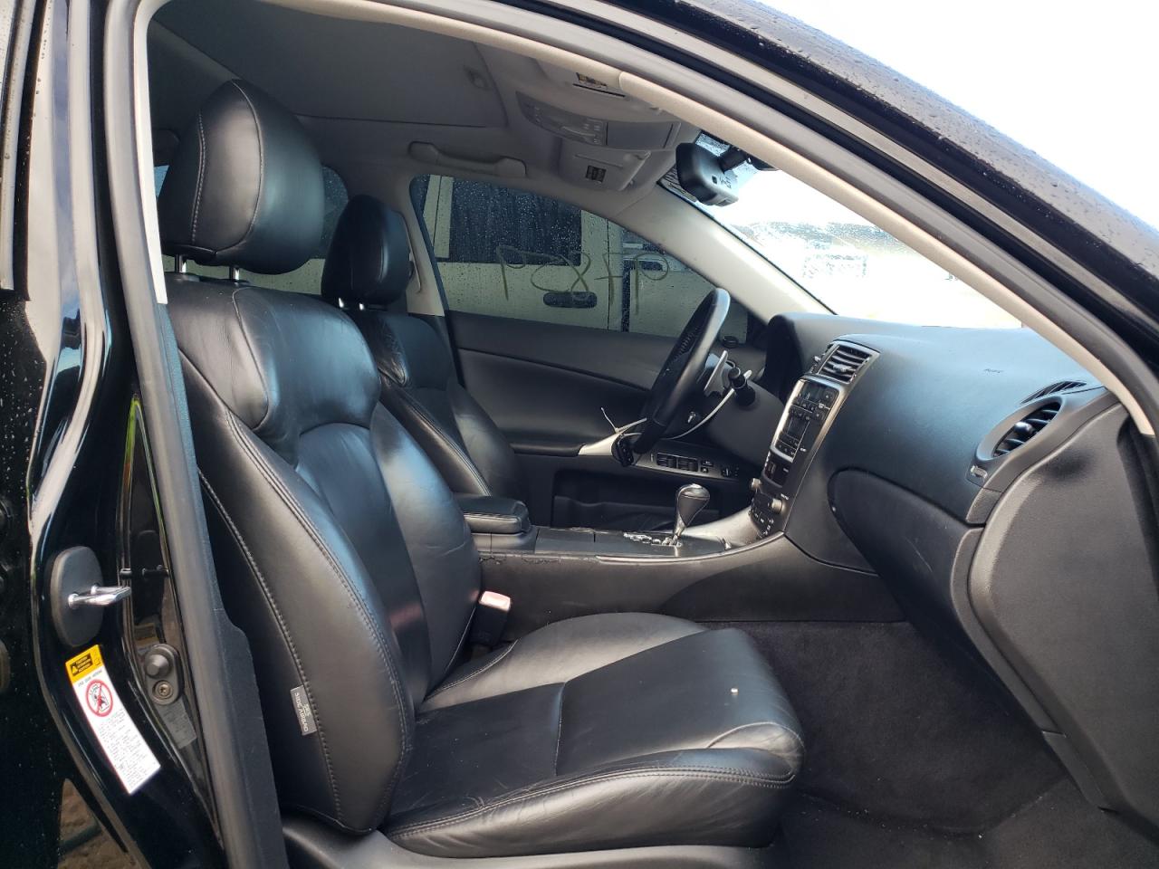 Photo 5 from auction – 2006 LEXUS IS 250 with VIN JTHBK262162005839