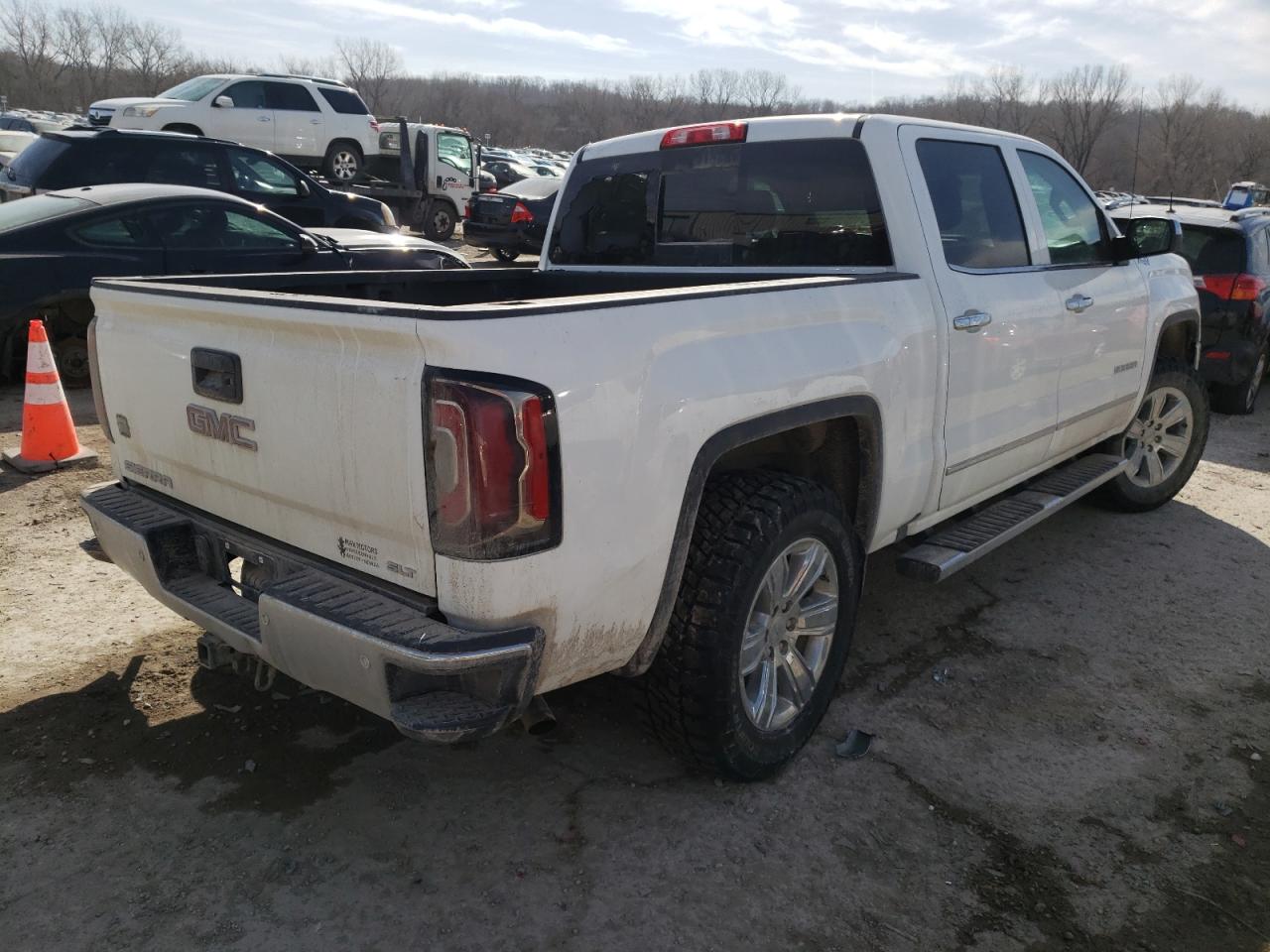 Photo 4 from auction – 2018 GMC SIERRA K15 with VIN 3GTU2NEC3JG628577