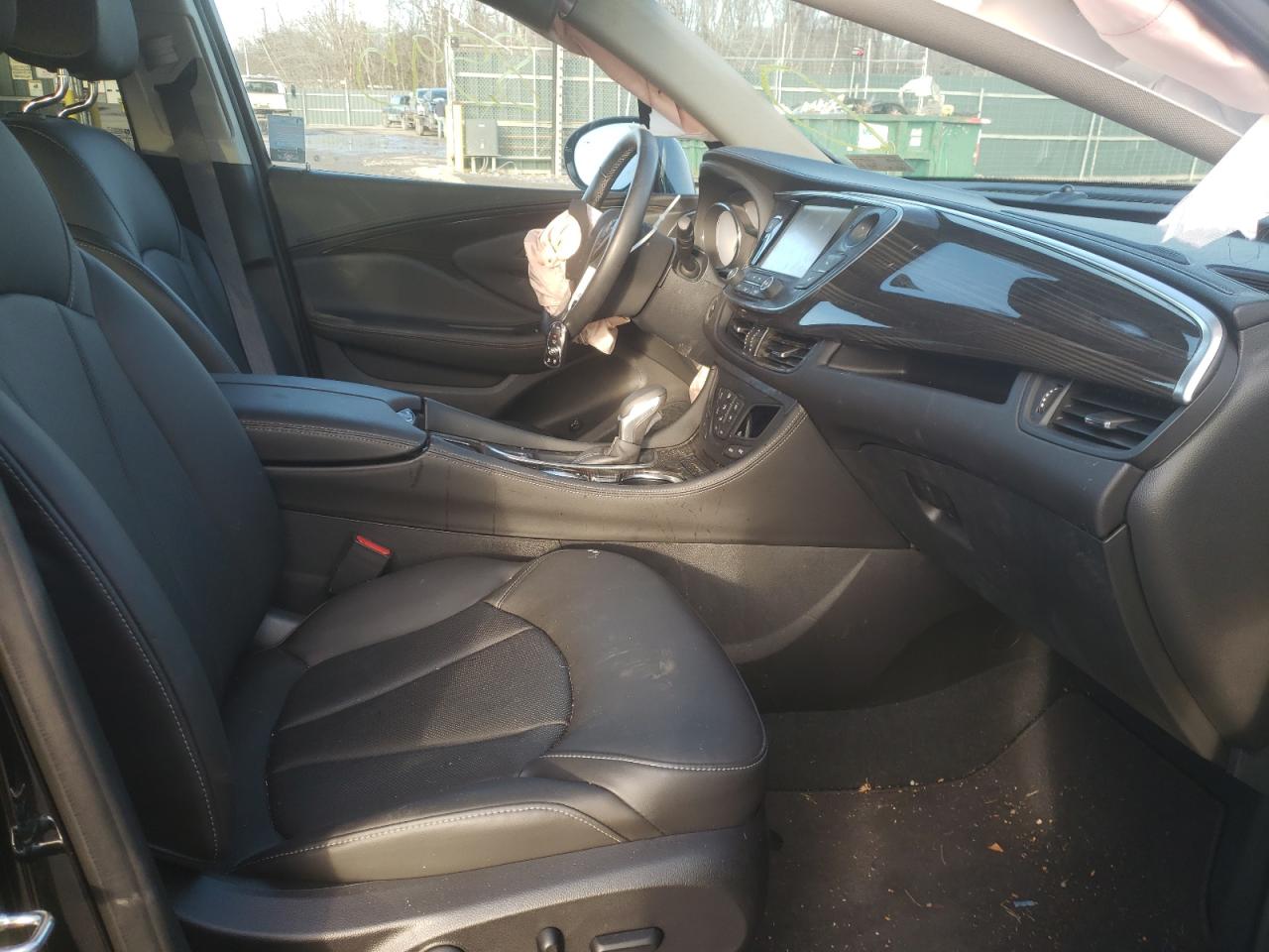 Photo 5 from auction – 2020 BUICK ENVISION E with VIN LRBFX2SA5LD120430