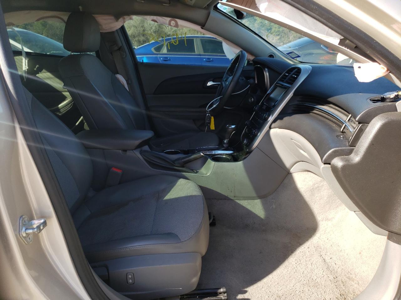 Photo 5 from auction – 2015 CHEVROLET MALIBU 1LT with VIN 1G11C5SL5FF328285