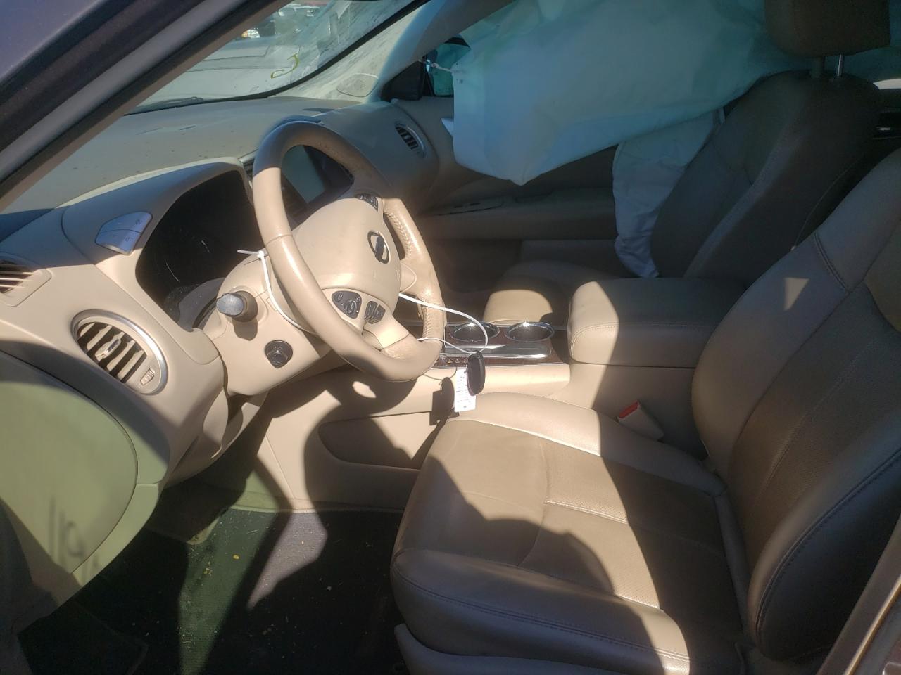 Photo 5 from auction – 2015 NISSAN PATHFINDER with VIN 5N1AR2MN7FC654573