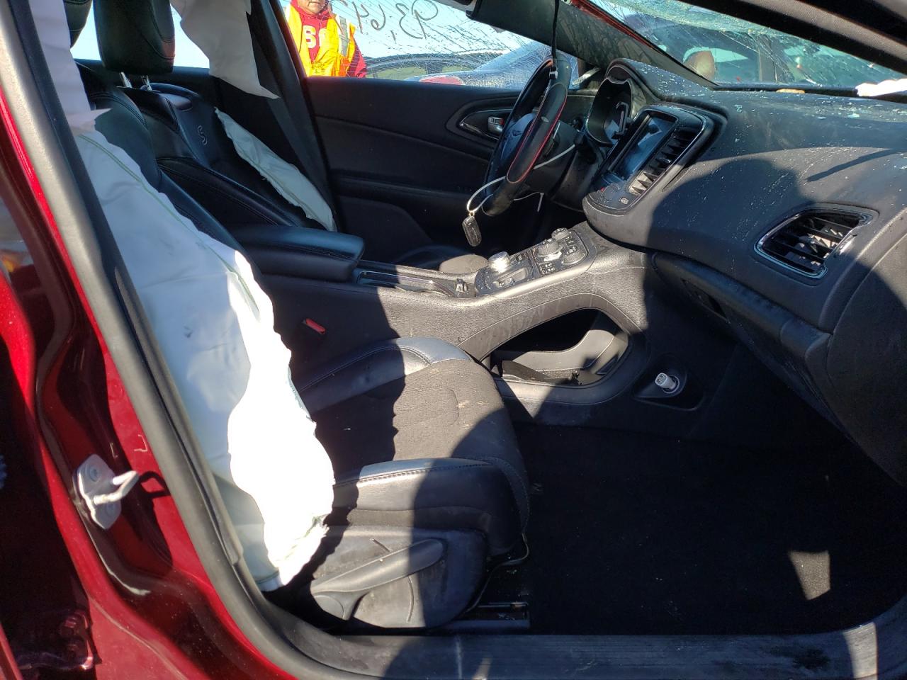 Photo 5 from auction – 2016 CHRYSLER 200 S with VIN 1C3CCCBB4GN124147