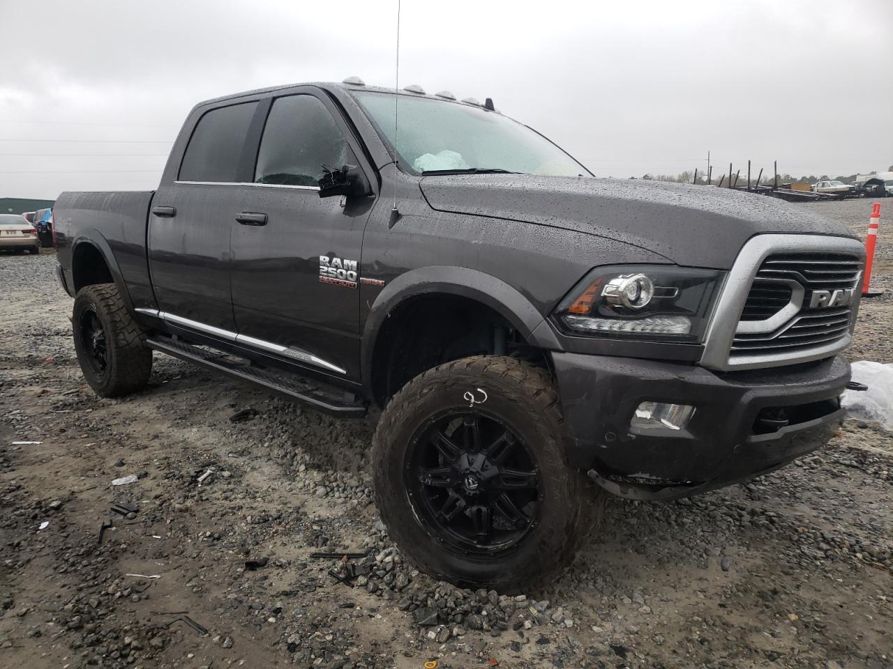 RAM 2500 LONGH 2018 with VIN 3C6UR5GL3JG333043 - Photo from auction