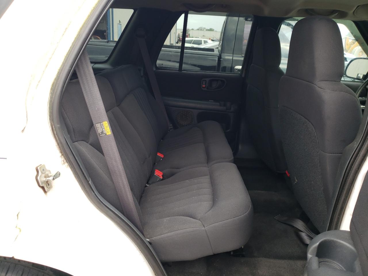 Photo 6 from auction – 2004 CHEVROLET BLAZER with VIN 1GNCS13X14K144986