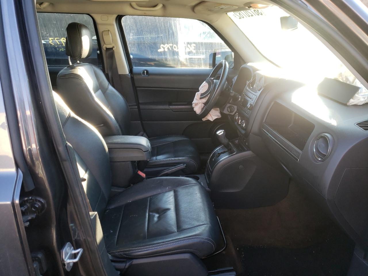 Photo 5 from auction – 2016 JEEP PATRIOT LA with VIN 1C4NJPFA8GD629262