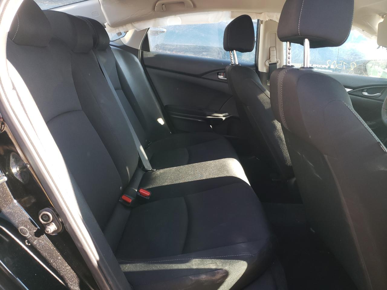 Photo 6 from auction – 2019 HONDA CIVIC LX with VIN 2HGFC2F66KH567659