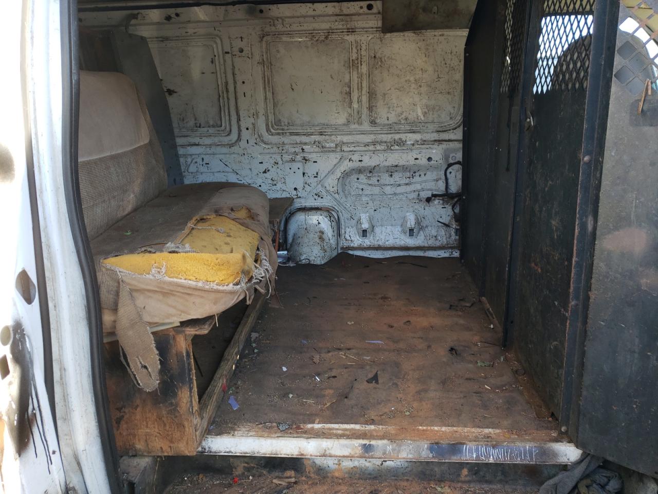 Photo 6 from auction – 2004 FORD ECONOLINE with VIN 1FTNE24L44HA72480